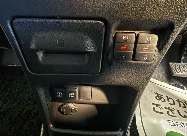 
								TOYOTA NOAH 2021 full									