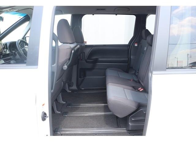 
								TOYOTA NOAH 2023 full									