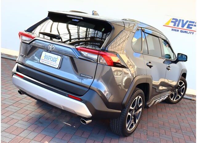 
								TOYOTA RAV4 2021 full									