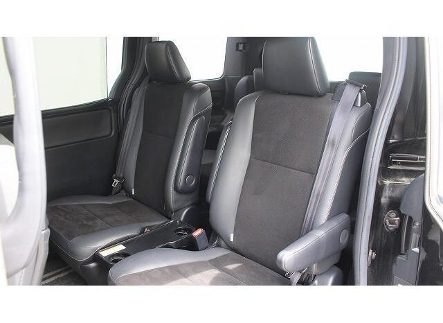 
								TOYOTA NOAH 2019 full									