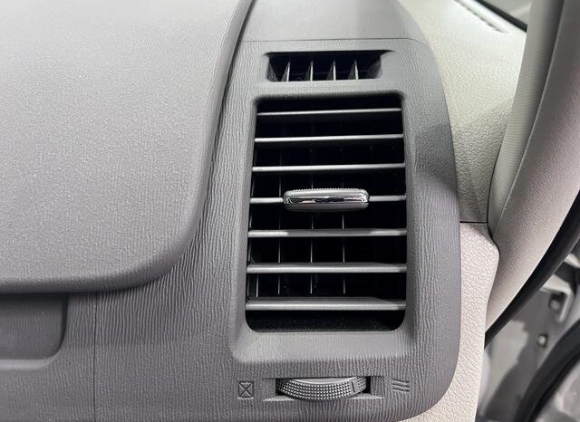 
								TOYOTA NOAH 2011 full									