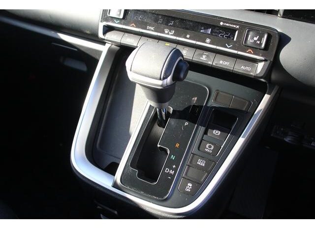 
								TOYOTA NOAH 2022 full									