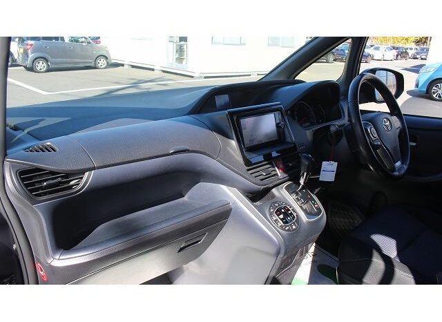 
								TOYOTA NOAH 2014 full									