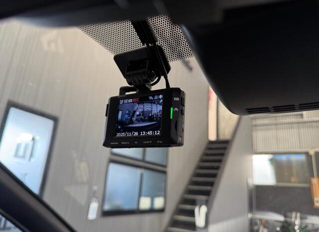 
								TOYOTA NOAH 2021 full									