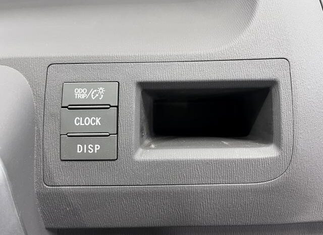 
								TOYOTA NOAH 2011 full									