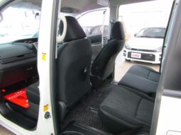 
										TOYOTA NOAH 2012 full									
