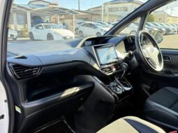 
										TOYOTA NOAH 2018 full									