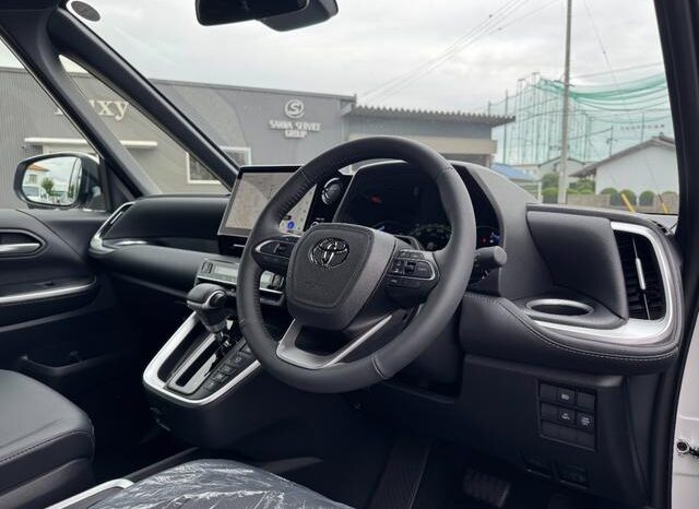 
								TOYOTA NOAH 2025 full									