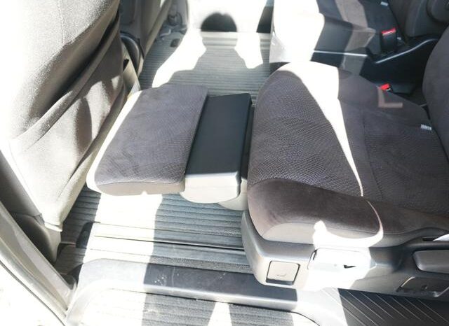 
								TOYOTA ESTIMA 2018 full									