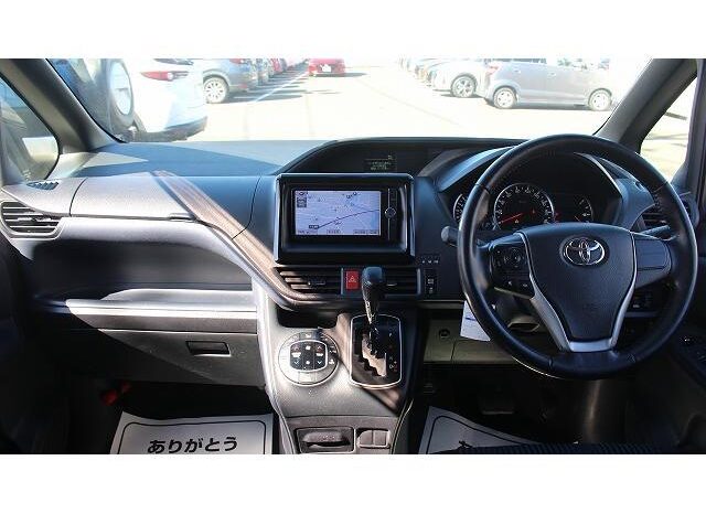 
								TOYOTA NOAH 2014 full									