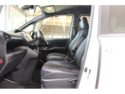 
										TOYOTA NOAH 2017 full									