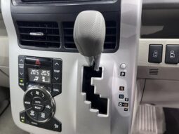 
										TOYOTA NOAH 2011 full									