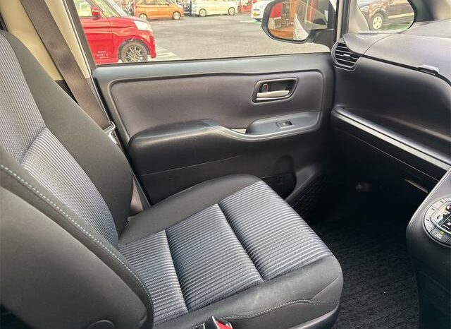 
								TOYOTA NOAH 2014 full									