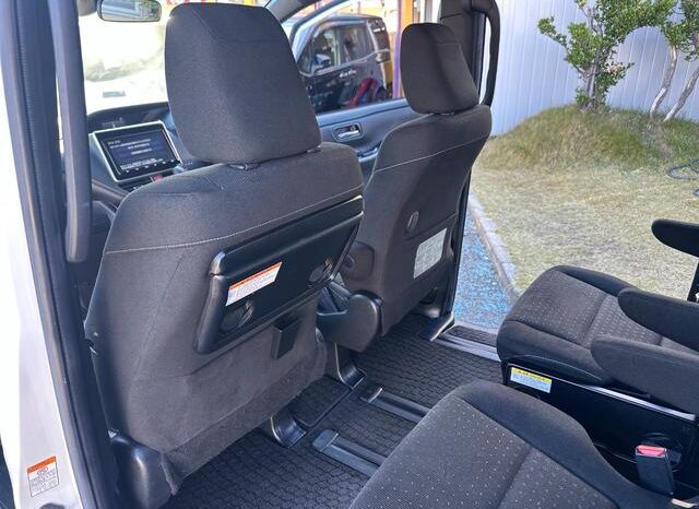 
								TOYOTA NOAH 2019 full									