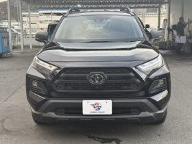 TOYOTA RAV4 2025