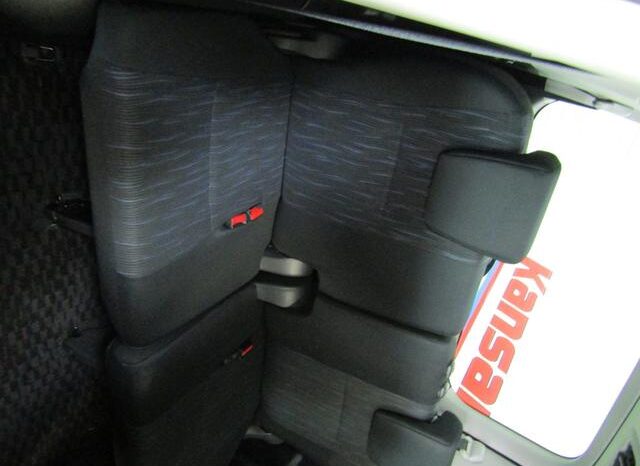 
								TOYOTA NOAH 2012 full									