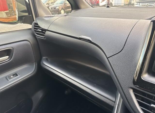 
								TOYOTA NOAH 2014 full									