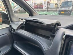 
										TOYOTA NOAH 2014 full									