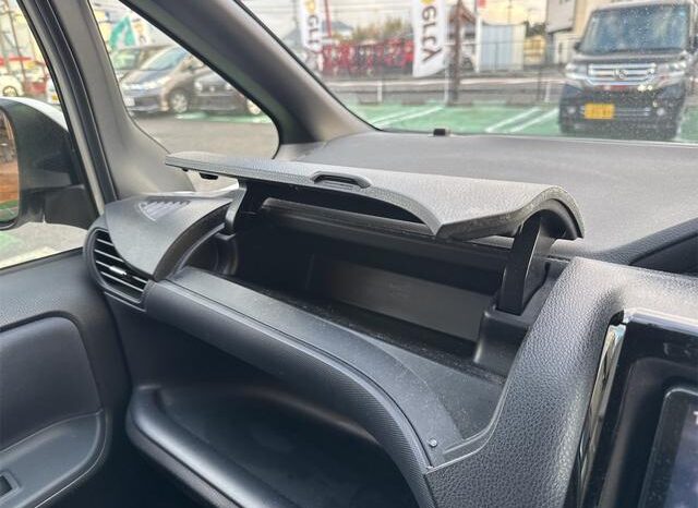 
								TOYOTA NOAH 2014 full									