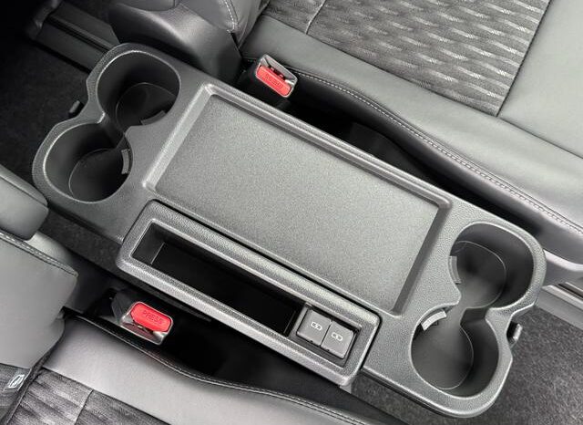 
								TOYOTA NOAH 2025 full									