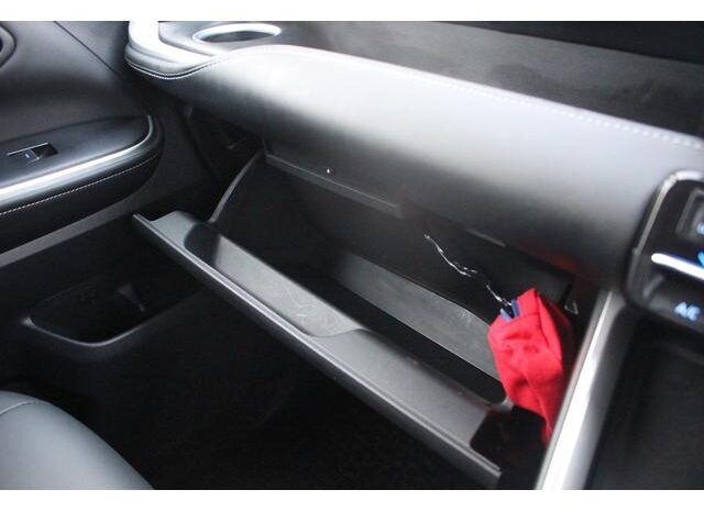 
								TOYOTA NOAH 2022 full									