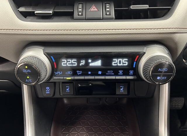 
								TOYOTA RAV4 2021 full									