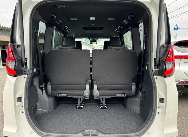 
								TOYOTA NOAH 2025 full									