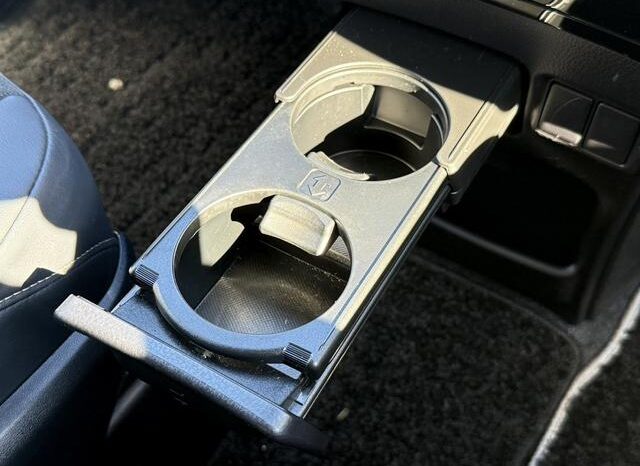 
								TOYOTA NOAH 2018 full									