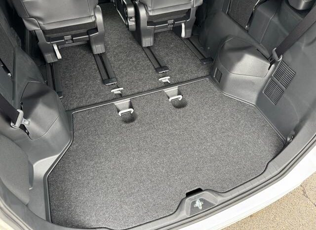 
								TOYOTA NOAH 2025 full									