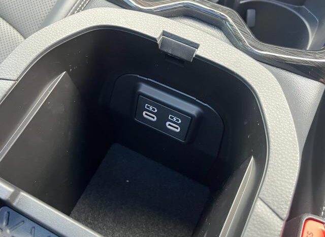 
								TOYOTA RAV4 2024 full									