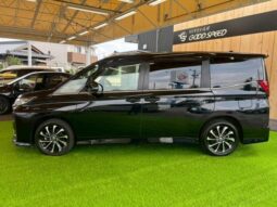 TOYOTA NOAH 2022