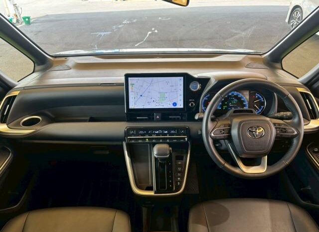 
								TOYOTA NOAH 2022 full									