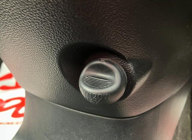 
								TOYOTA RACTIS 2010 full									