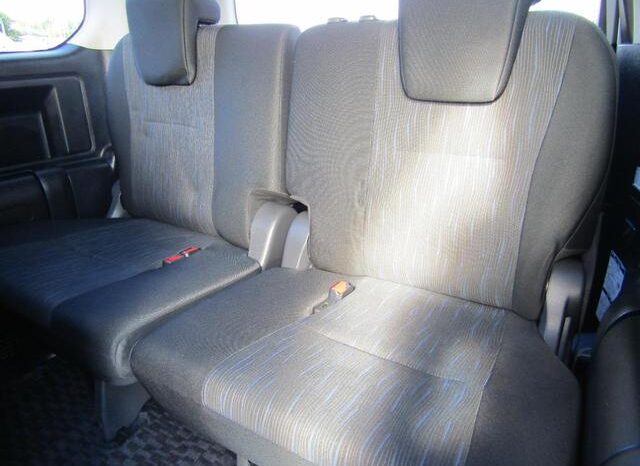 
								TOYOTA NOAH 2013 full									