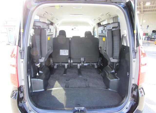 
								TOYOTA NOAH 2013 full									