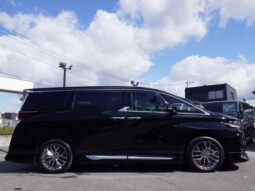 TOYOTA VELLFIRE 2025