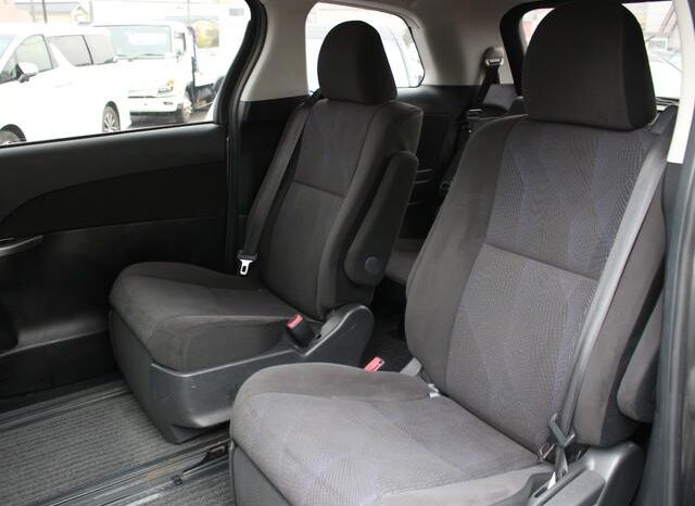 
								TOYOTA ESTIMA 2012 full									