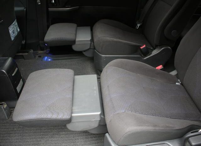 
								TOYOTA ESTIMA 2012 full									