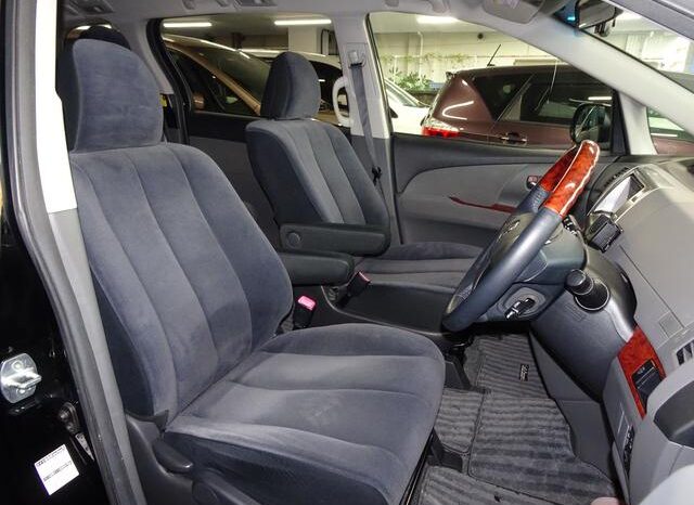 
								TOYOTA ESTIMA 2011 full									