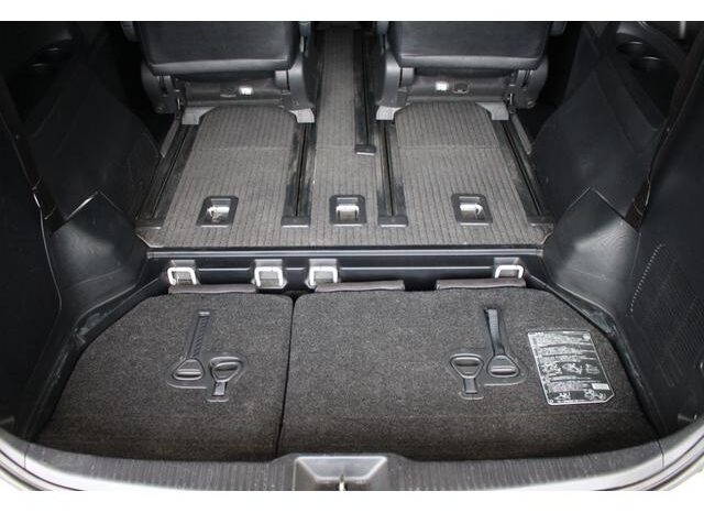 
								TOYOTA ESTIMA 2013 full									