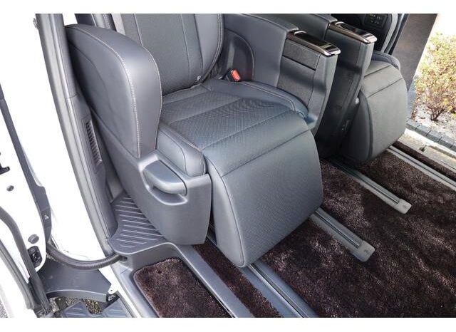 
								TOYOTA VELLFIRE 2024 full									