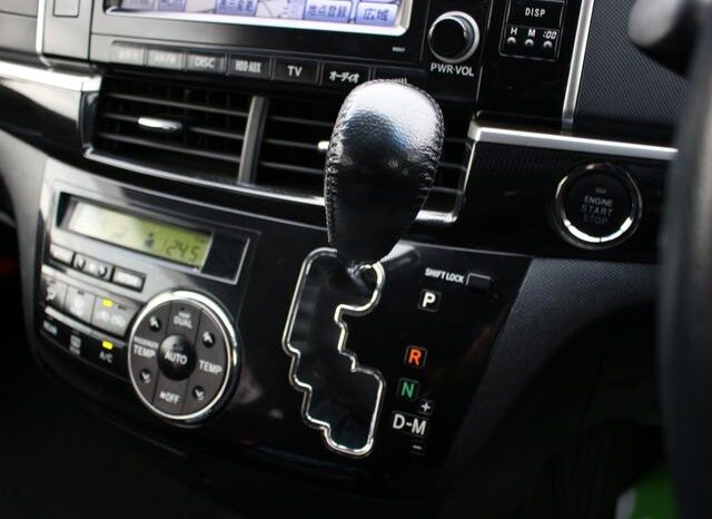 
								TOYOTA ESTIMA 2012 full									