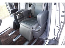 
										TOYOTA VELLFIRE 2024 full									