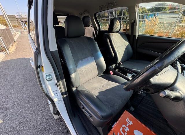 
								TOYOTA ESTIMA 2013 full									