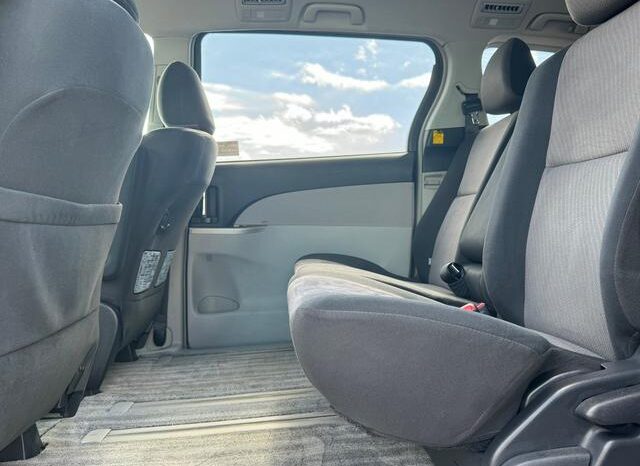 
								TOYOTA ESTIMA 2008 full									