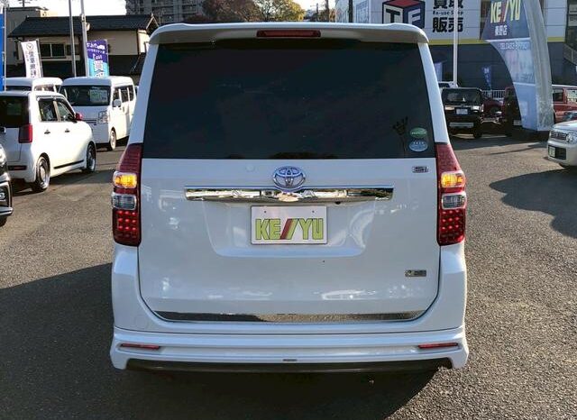 
								TOYOTA NOAH 2013 full									