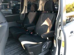 
										TOYOTA NOAH 2013 full									