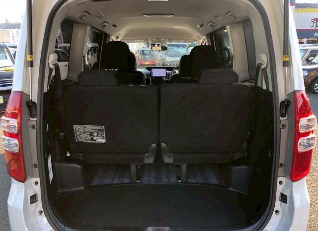 
								TOYOTA NOAH 2013 full									