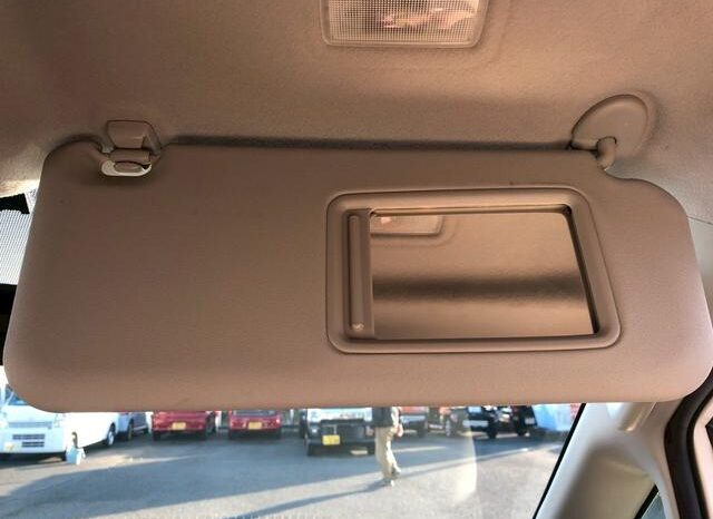 
								TOYOTA NOAH 2013 full									