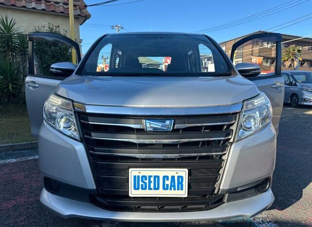 
								TOYOTA NOAH 2015 full									